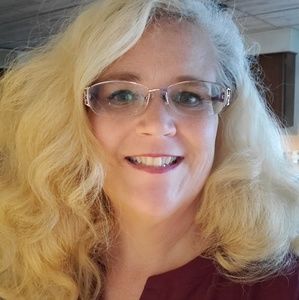 Meet your Posher, Suzette